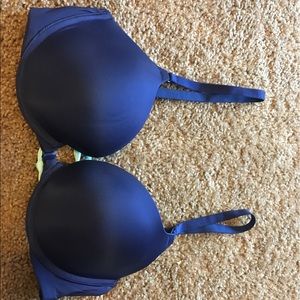 Victoria’s Secret Front Clasp Bra